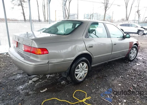2000 Toyota Camry Le V6 from USA, damaged, VIN 4T1BF22K2YU103356